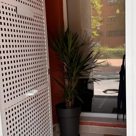 Laan Los Pinos Alcalá de Henares Extérieur photo